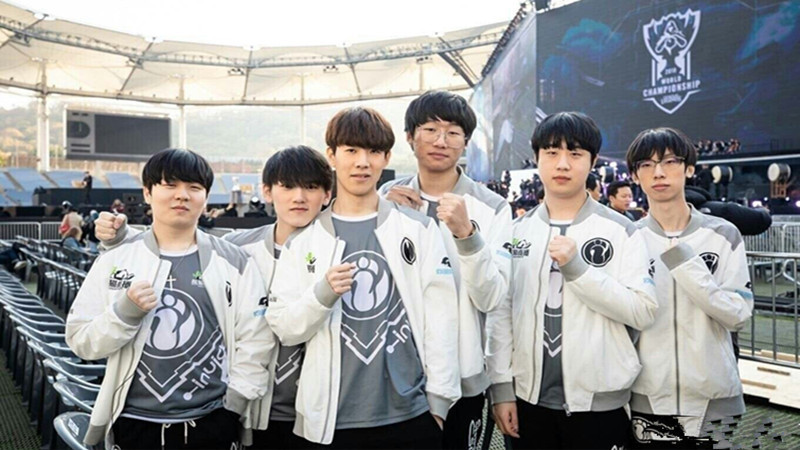 100 Thieves 资格赛进入2025年电子竞技世界杯