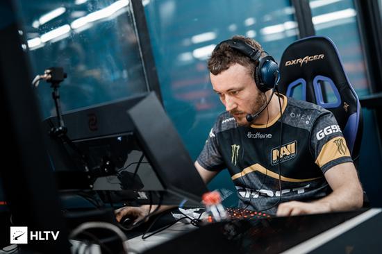 Kanavi ：感谢队友 因为队友才能拿到（这么多）MVP